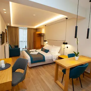 no21-luxury-suites.hotelschalkidiki.net/